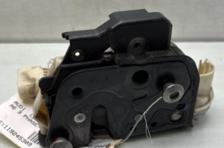 Serrure avant gauche AUDI A6 3 Photo n°1