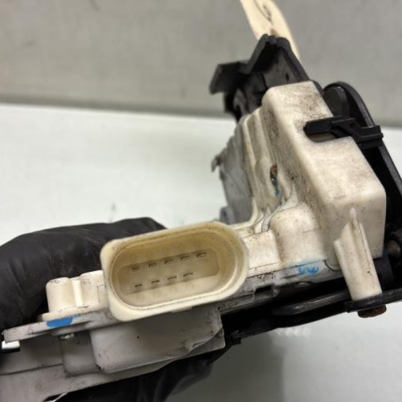 Serrure avant gauche AUDI A6 3 Photo n°4