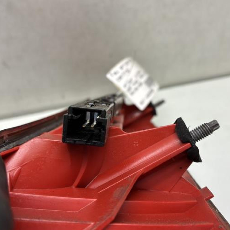 Feu arriere stop central PEUGEOT 207 Photo n°3