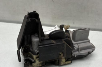 Serrure avant droit PEUGEOT 307