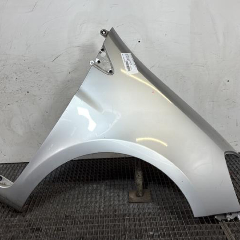 Aile avant droit RENAULT CLIO 3 Photo n°1