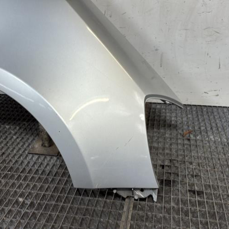 Aile avant droit RENAULT CLIO 3 Photo n°2