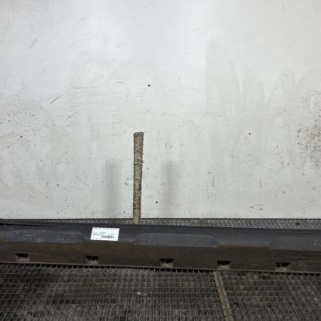 Bas de caisse droit DACIA DUSTER 2 Photo n°1