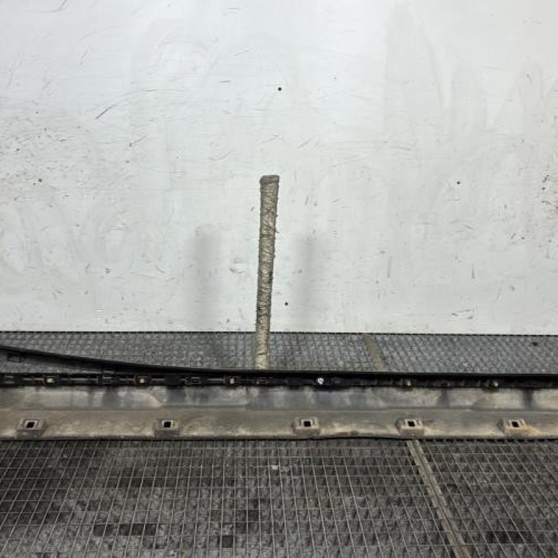 Bas de caisse gauche DACIA DUSTER 2 Photo n°4