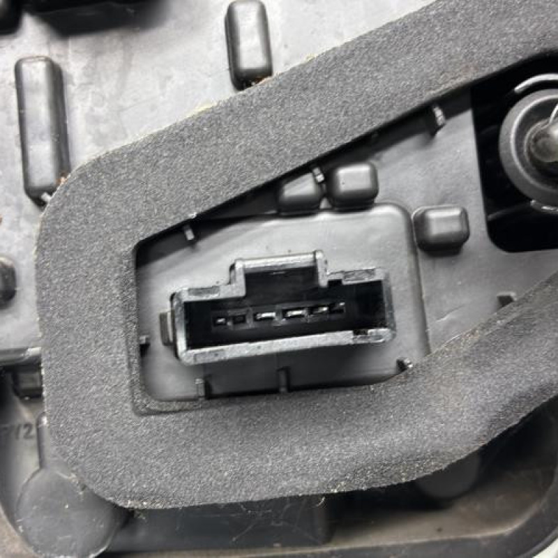 Feu arriere principal droit (feux) DACIA SANDERO 2 Photo n°3