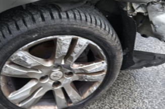 Attache ceinture arriere gauche PEUGEOT 5008 1