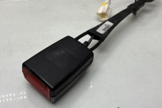 Attache ceinture avant gauche PEUGEOT 5008 1