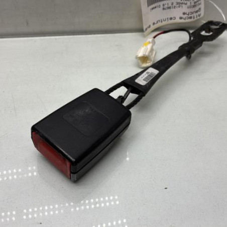 Attache ceinture avant gauche PEUGEOT 5008 1
