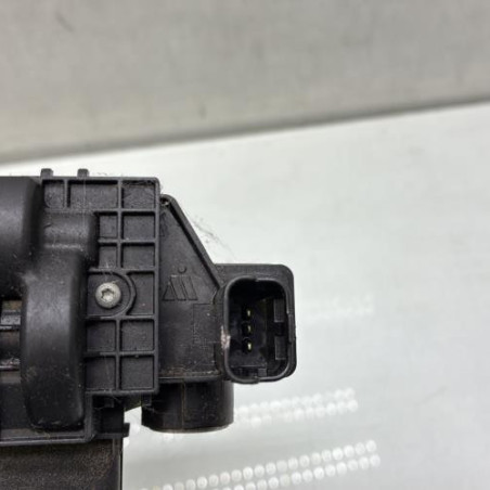 Serrure de coffre PEUGEOT 5008 1