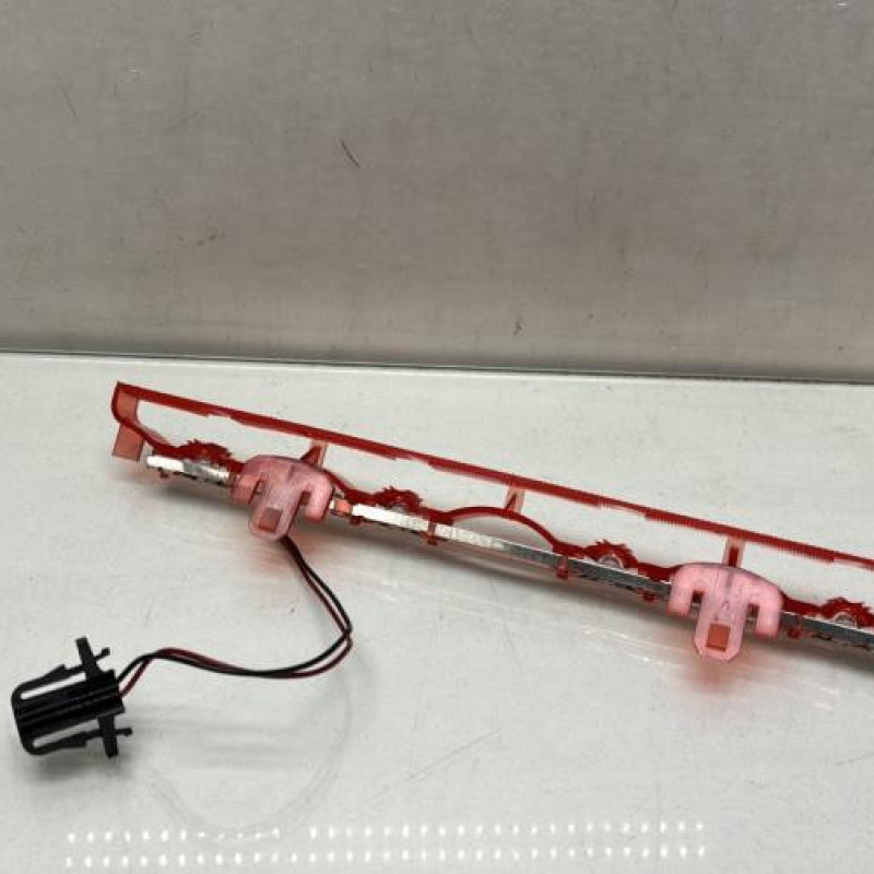 Feu arriere stop central MERCEDES CLASSE A 169 Photo n°2