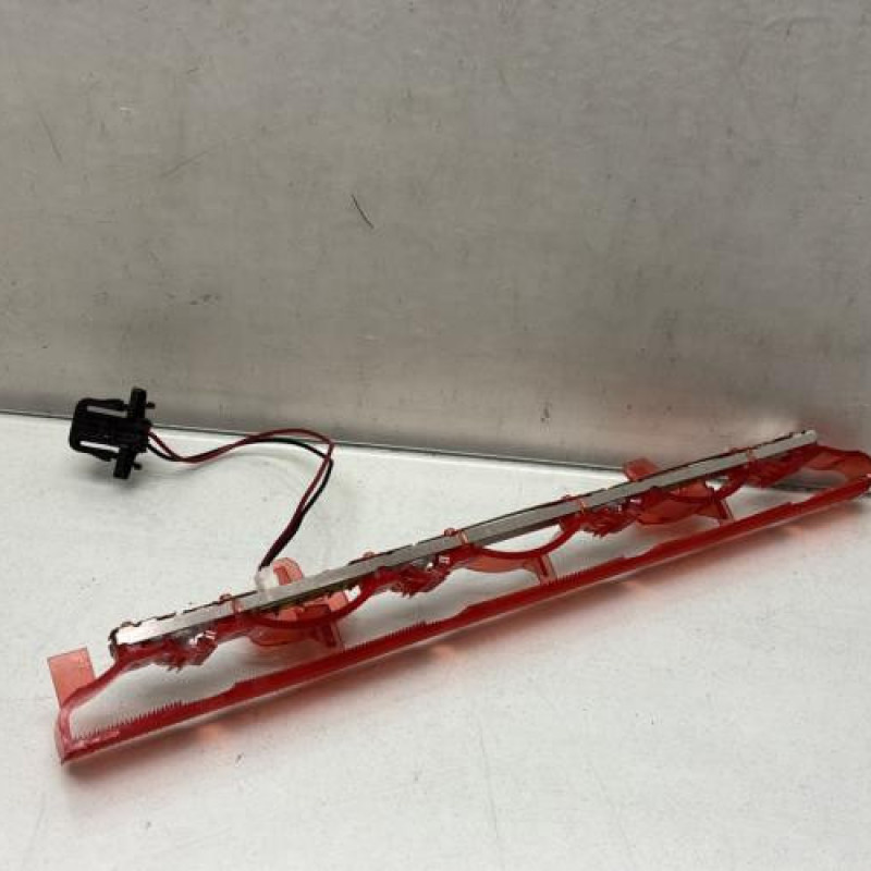 Feu arriere stop central MERCEDES CLASSE A 169 Photo n°4