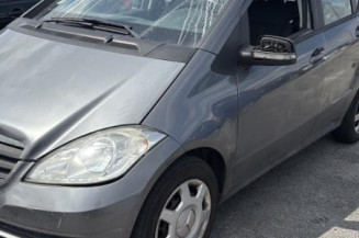 Feu arriere stop central MERCEDES CLASSE A 169