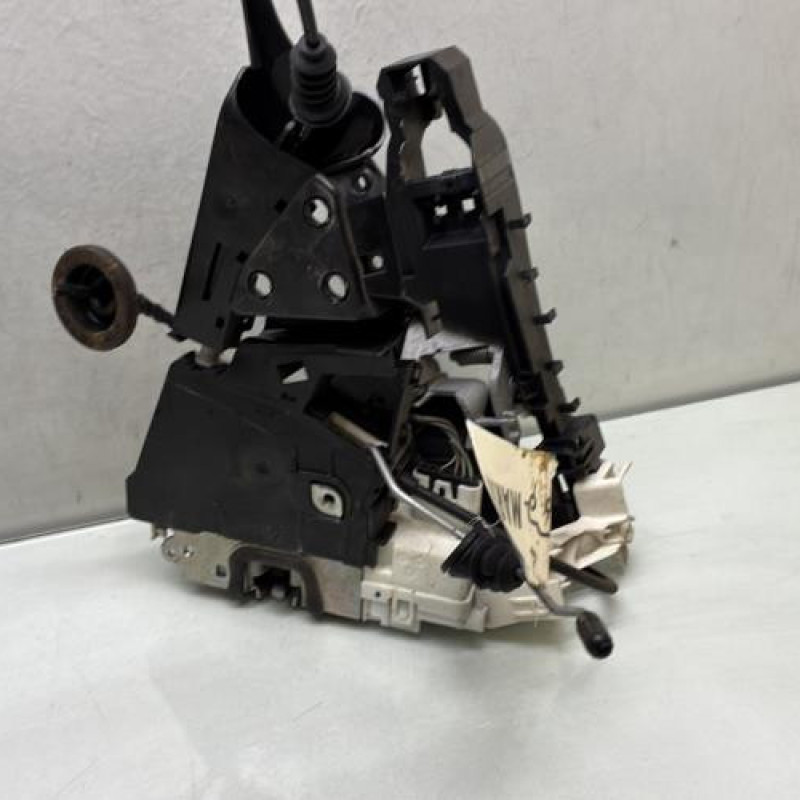 Serrure avant droit MERCEDES CLASSE A 169 Photo n°3