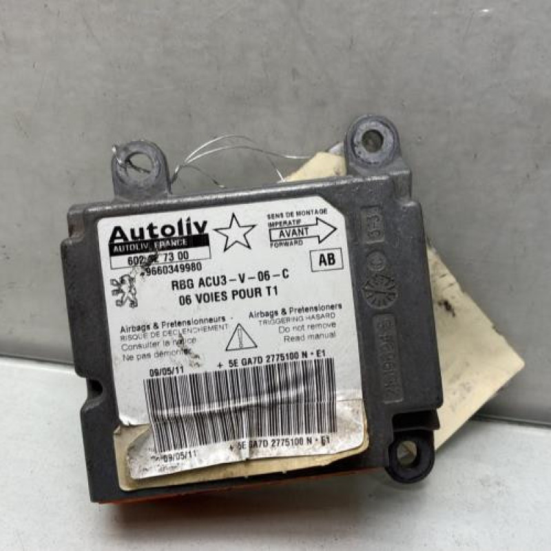 Boitier air bag PEUGEOT 206+ Photo n°1