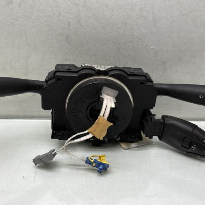 Com (Bloc Contacteur Tournant+Commodo Essuie Glace+Commodo Phare) PEUGEOT 206+ Photo n°1