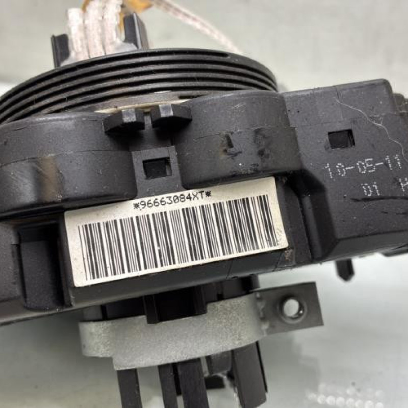 Com (Bloc Contacteur Tournant+Commodo Essuie Glace+Commodo Phare) PEUGEOT 206+ Photo n°5