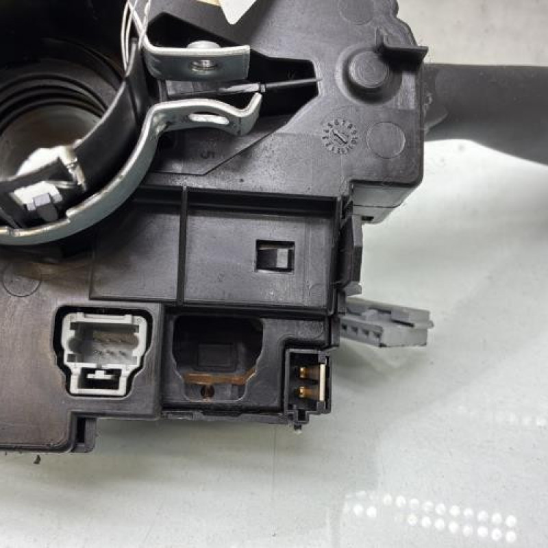 Com (Bloc Contacteur Tournant+Commodo Essuie Glace+Commodo Phare) PEUGEOT 206+ Photo n°8