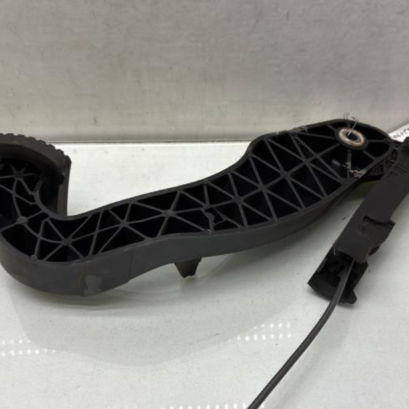 Pedale d'embrayage PEUGEOT 206+ Photo n°3