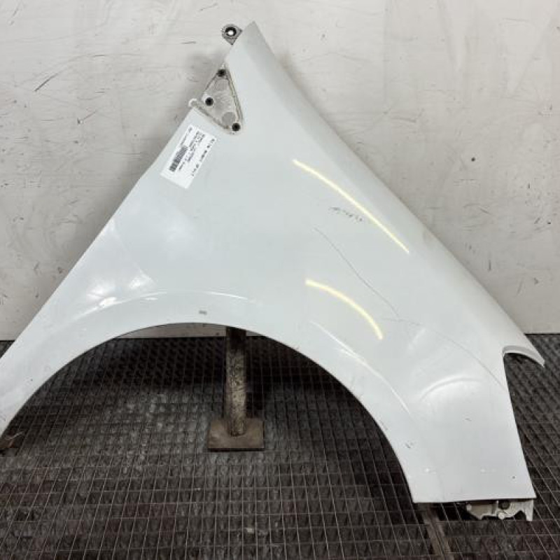 Aile avant droit RENAULT CLIO 3 Photo n°1