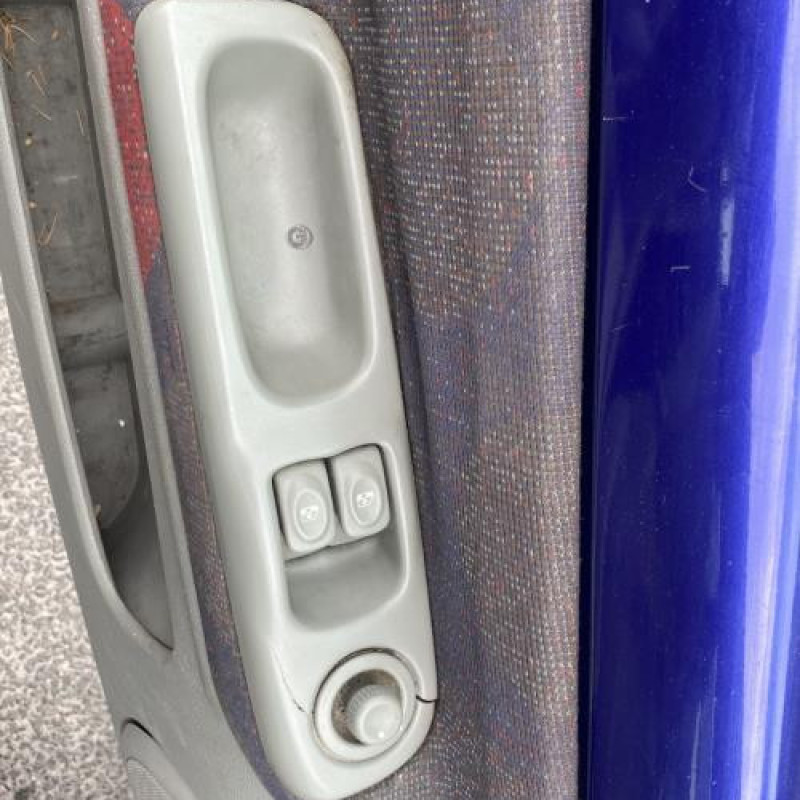 Retroviseur gauche RENAULT TWINGO 1 Photo n°15