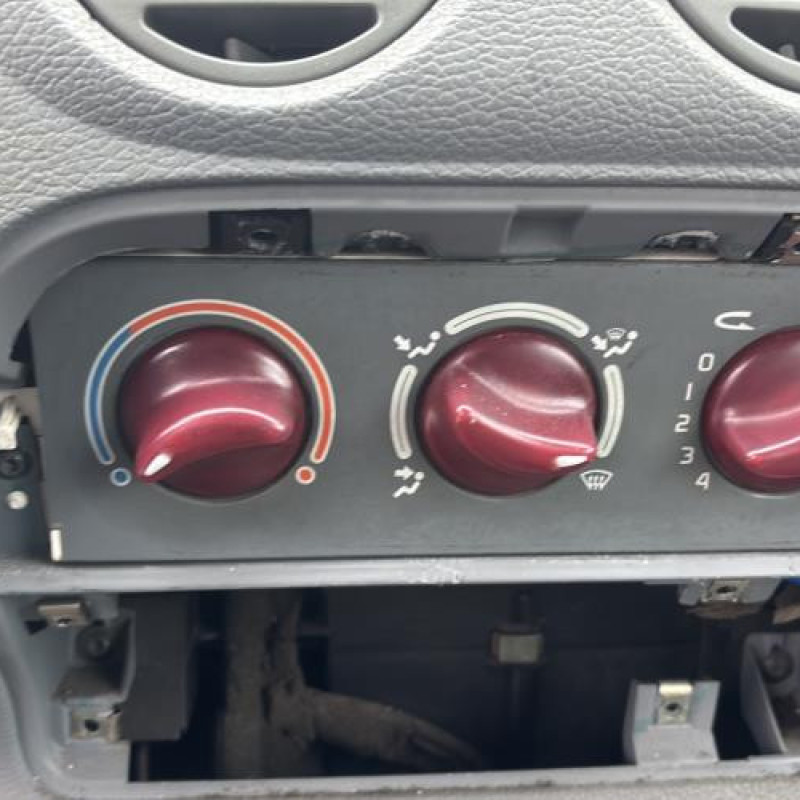 Poignee interieur avant gauche RENAULT TWINGO 1 Photo n°18