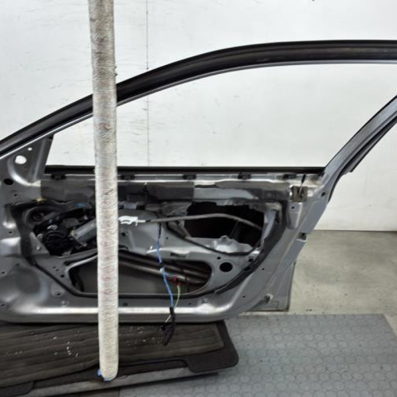 Porte avant droit BMW SERIE 3 E46 Photo n°4