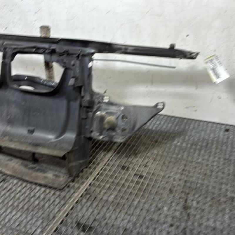 Face avant BMW SERIE 3 E46 Photo n°3