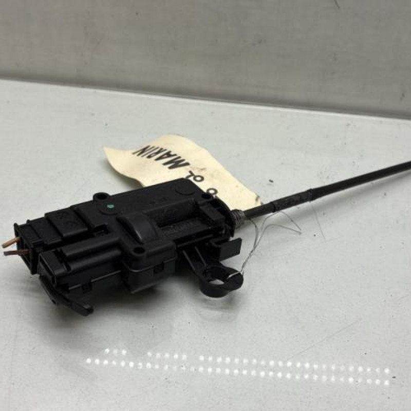 Actionneur verrou trappe d'essence RENAULT CLIO 4 Photo n°1