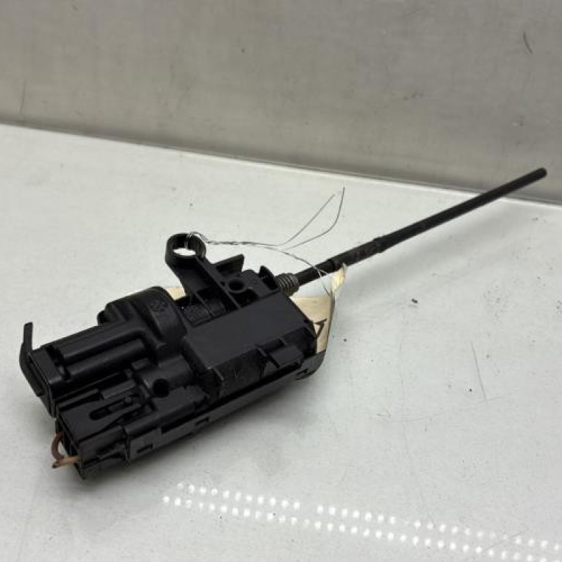 Actionneur verrou trappe d'essence RENAULT CLIO 4 Photo n°2