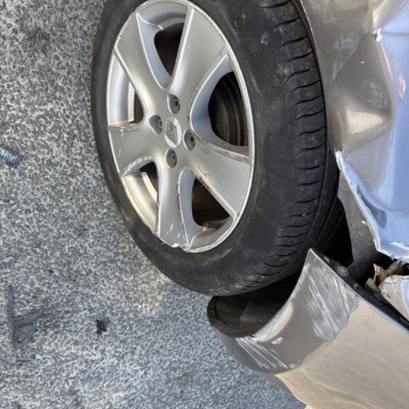 Actionneur verrou trappe d'essence RENAULT CLIO 4 Photo n°15