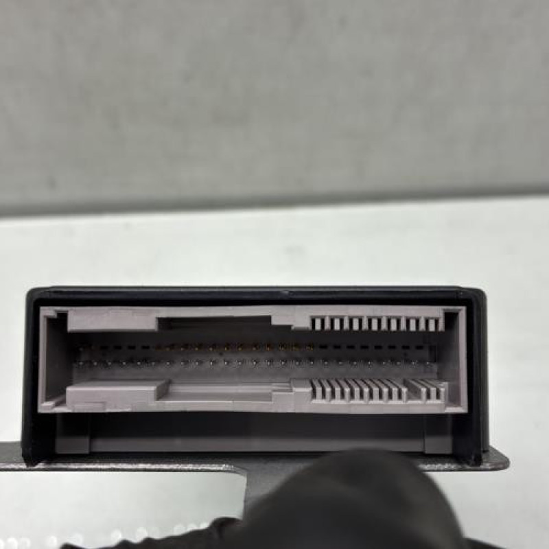 Boitier air bag RENAULT CLIO 4 Photo n°3