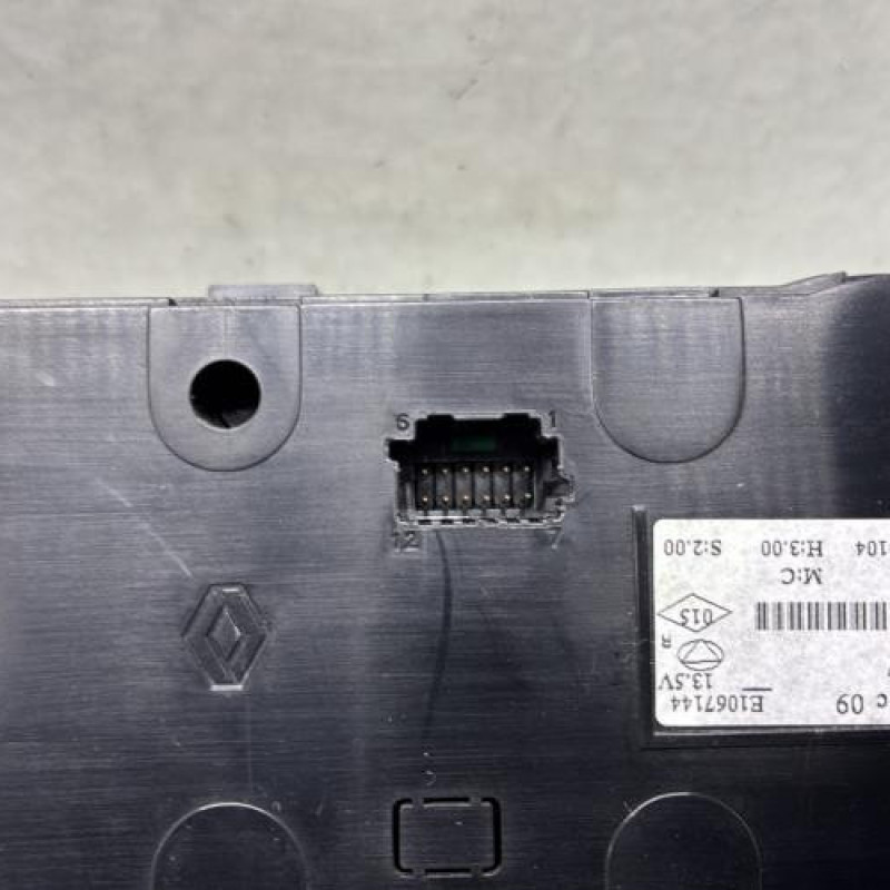 Commande chauffage RENAULT CLIO 4 Photo n°3
