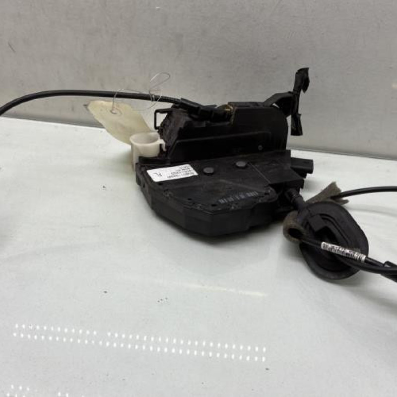 Serrure avant gauche RENAULT CLIO 4 Photo n°3