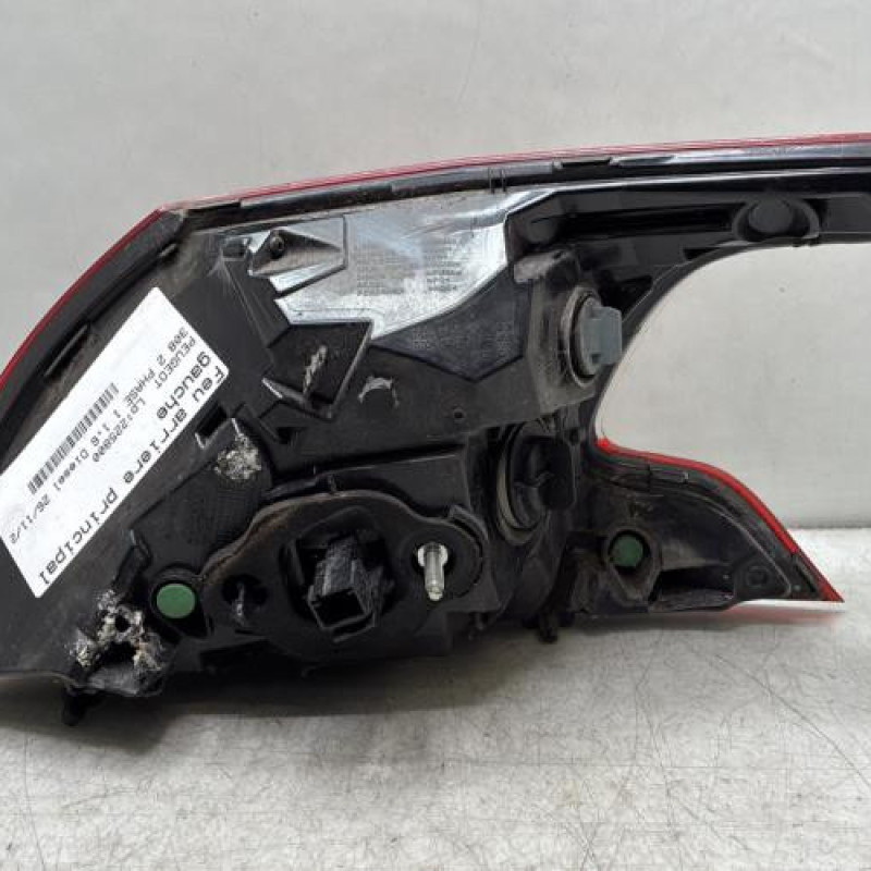 Feu arriere principal gauche (feux) PEUGEOT 308 2 Photo n°2