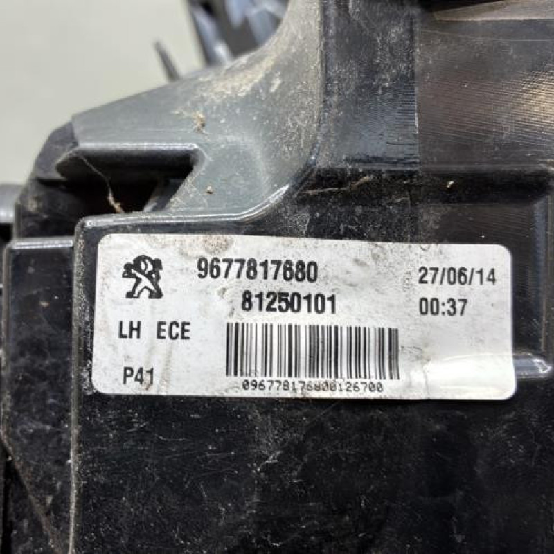 Feu arriere principal gauche (feux) PEUGEOT 308 2 Photo n°4