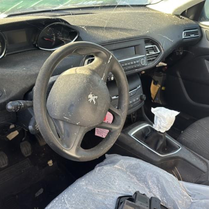 Feu arriere principal gauche (feux) PEUGEOT 308 2 Photo n°14