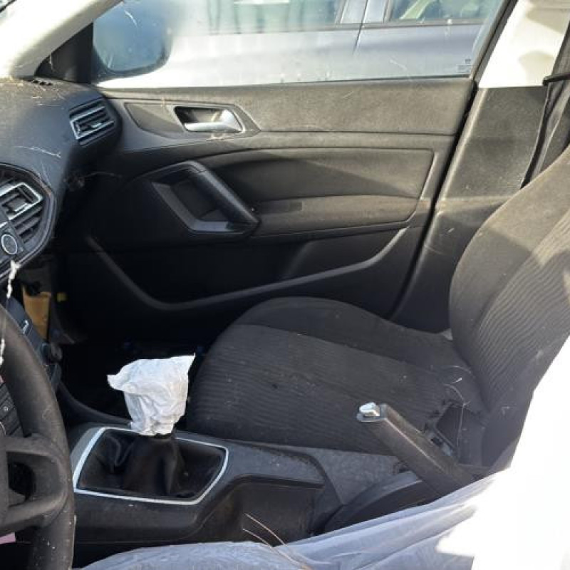 Poignee porte arriere droit PEUGEOT 308 2 Photo n°15