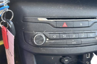 Poignee porte avant gauche PEUGEOT 308 2