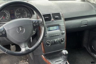 Aile avant gauche MERCEDES CLASSE A 169