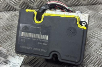 Bloc ABS (freins anti-blocage) TOYOTA YARIS 2 Photo n°1