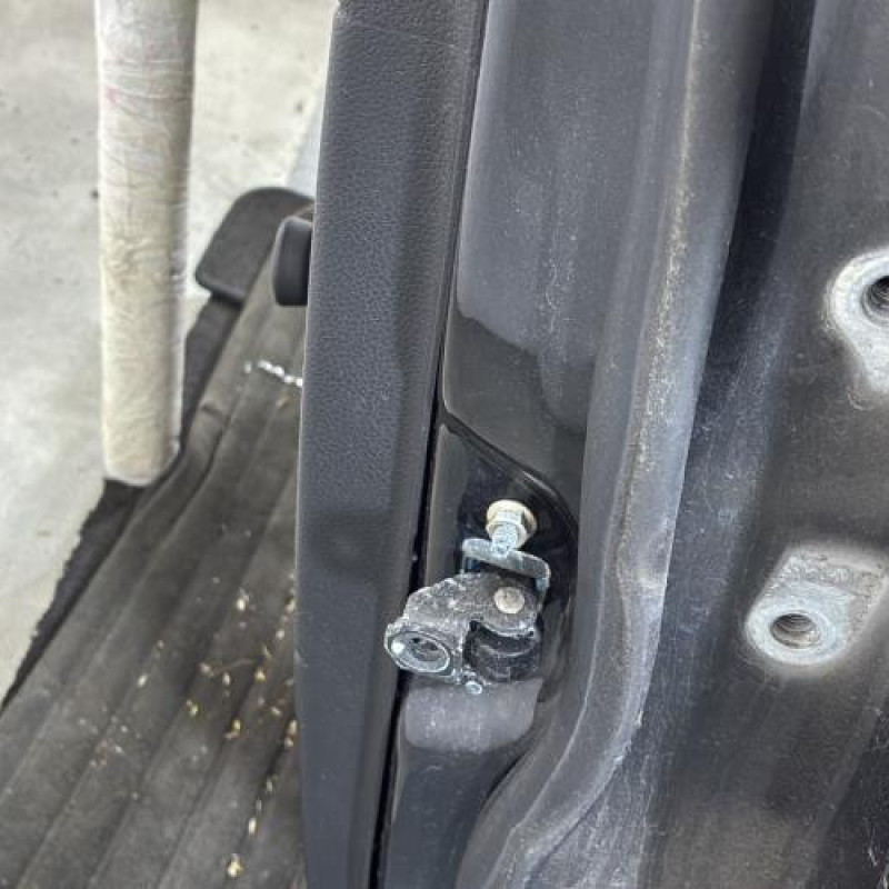 Porte arriere gauche FORD FIESTA 5 Photo n°4