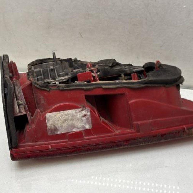 Feu arriere secondaire droit (feux) PEUGEOT 607 Photo n°3