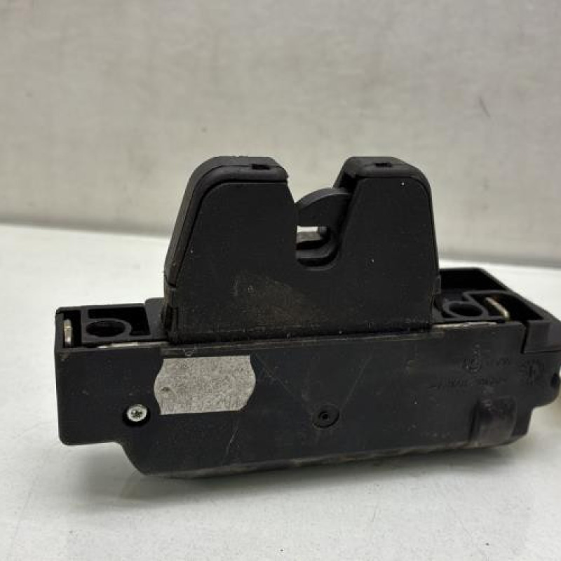 Serrure de coffre PEUGEOT 607 Photo n°1