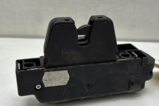 Serrure de coffre PEUGEOT 607