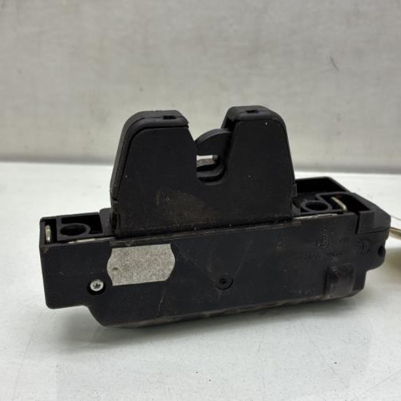 Serrure de coffre PEUGEOT 607 Photo n°2