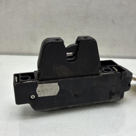 Serrure de coffre PEUGEOT 607
