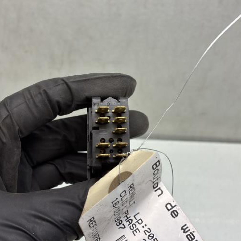 Bouton de warning RENAULT CLIO 1 Photo n°3