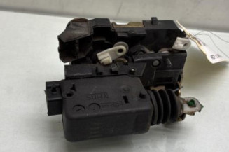 Serrure avant droit RENAULT CLIO 1