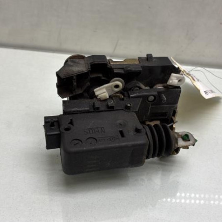 Serrure avant droit RENAULT CLIO 1