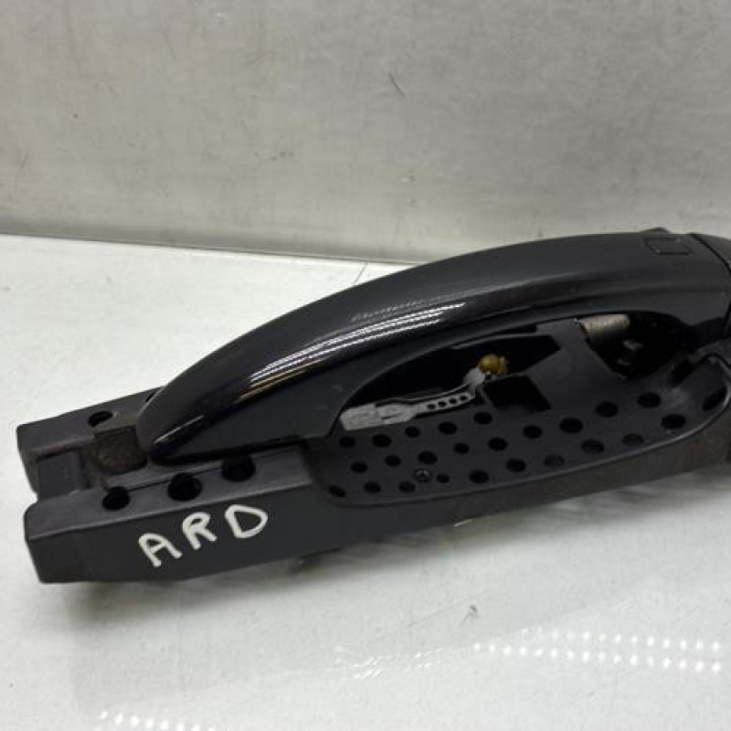 Poignee porte arriere droit AUDI A4 3 Photo n°2